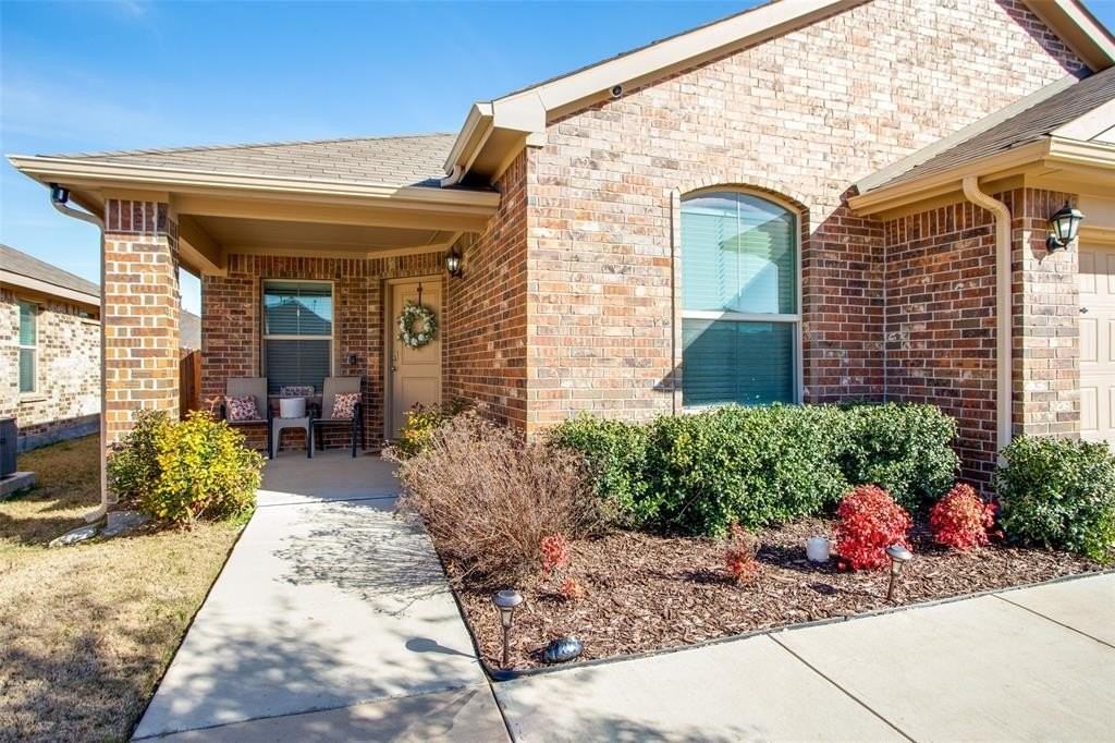 4824 Feltleaf Ave - Photo 2 of 26