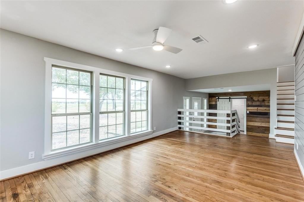 3232 Fm 1181 - Photo 2 of 22