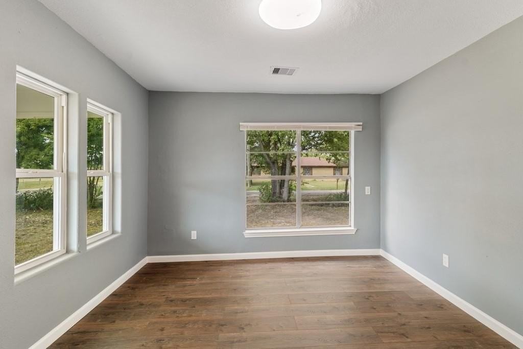 711 Jefferson St - Photo 5 of 30