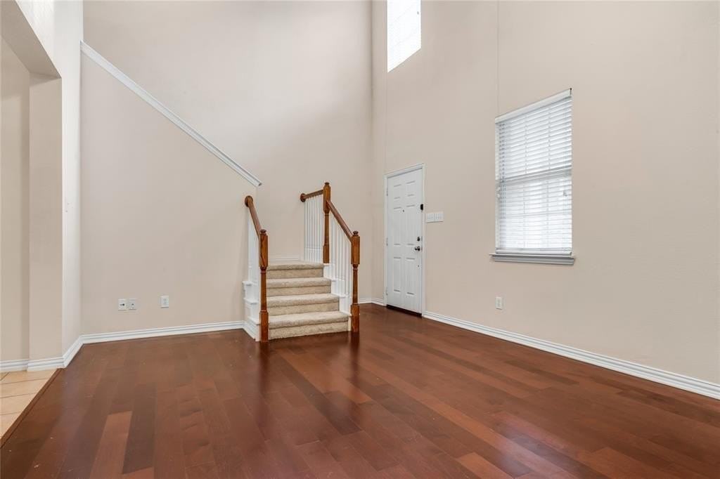 2402 Durango Ridge Dr - Photo 3 of 14