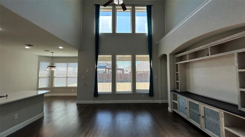 411 Fox Crossing Lane - Photo 2 of 19