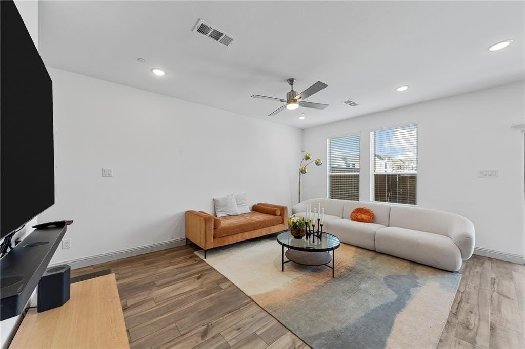 1340 Hill Country Place - Photo 7 of 26