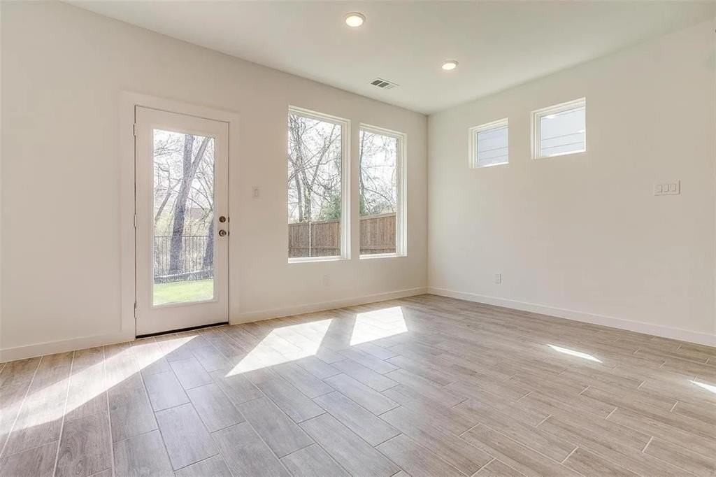 4524 Hogans Alley Dr - Photo 2 of 22