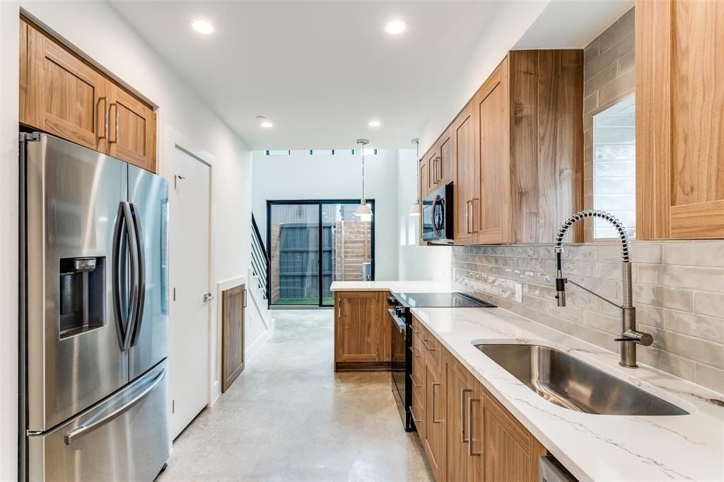 1312 N Prairie Ave #101 - Photo 6 of 18