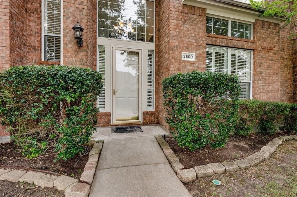 3600 Leighton Ridge Dr - Photo 3 of 38