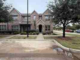 featured image of 2200 Zenith Avenue