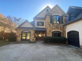 featured image of 14 Tennis Village Dr