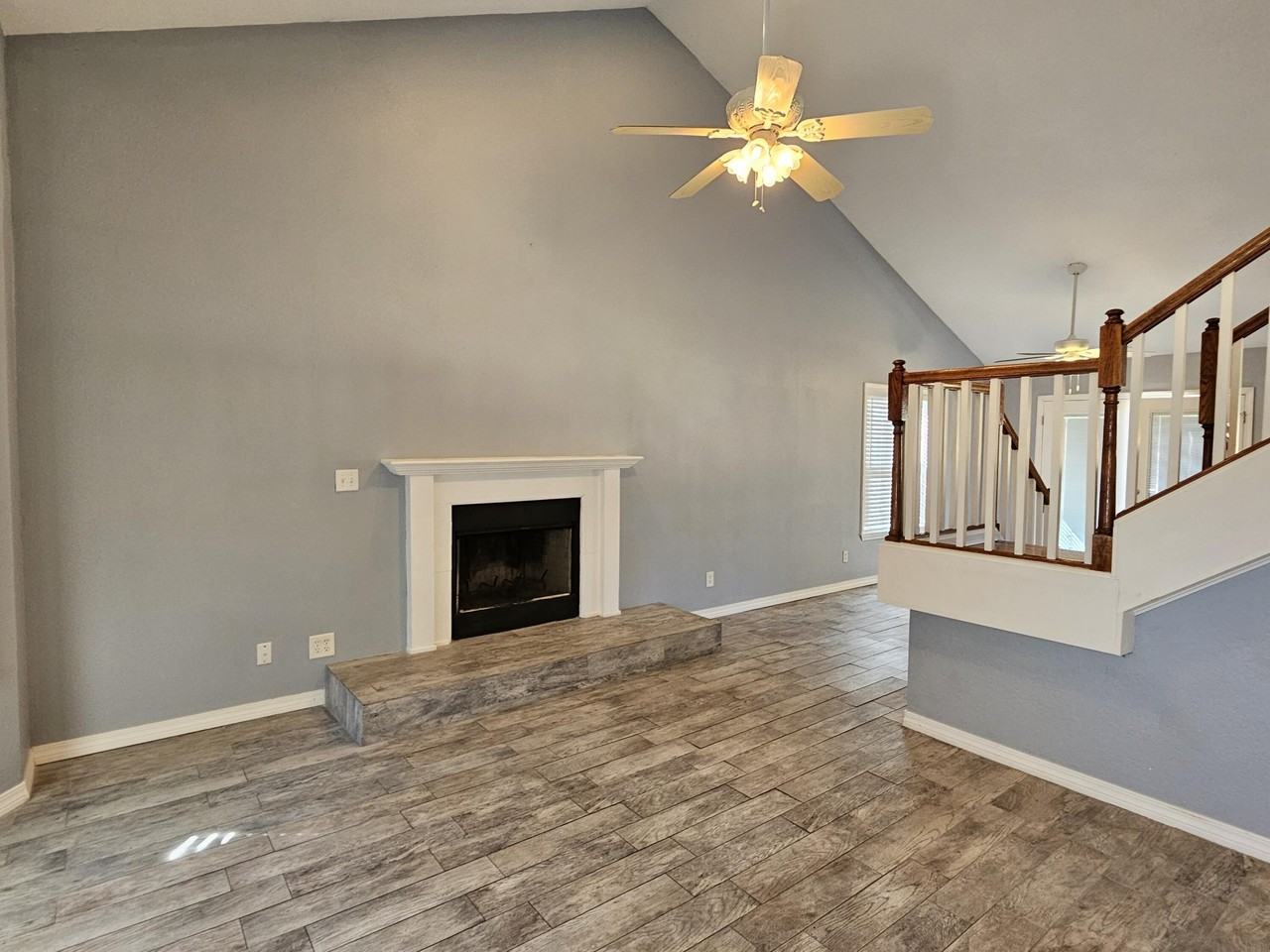 1077 Woodlore Cir - Photo 4 of 29