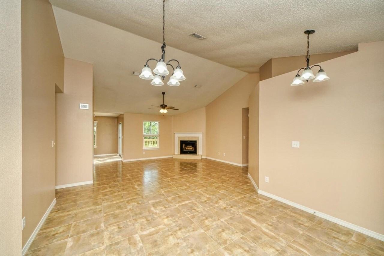 8828 Arlington Pl - Photo 3 of 25