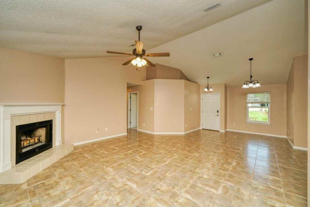 8828 Arlington Pl - Photo 4 of 25