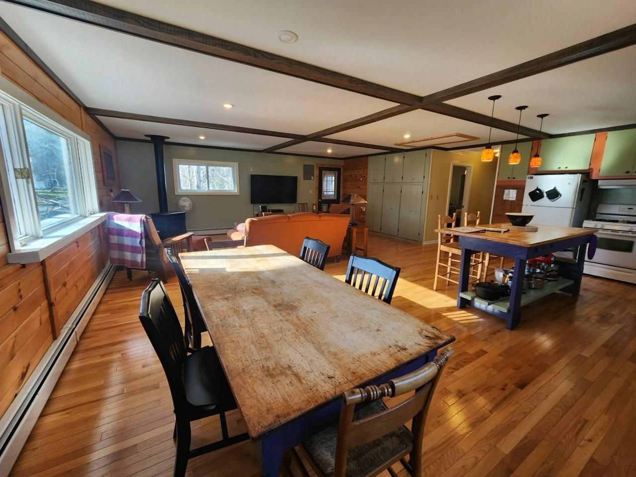 832 W Fulton Rd - Photo 2 of 14