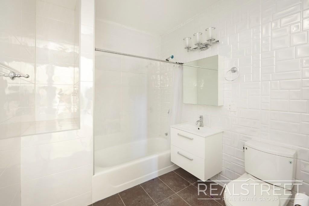 9002 Queens Blvd #403 - Photo 6 of 12