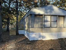 featured image of 8 White Oak Vlg