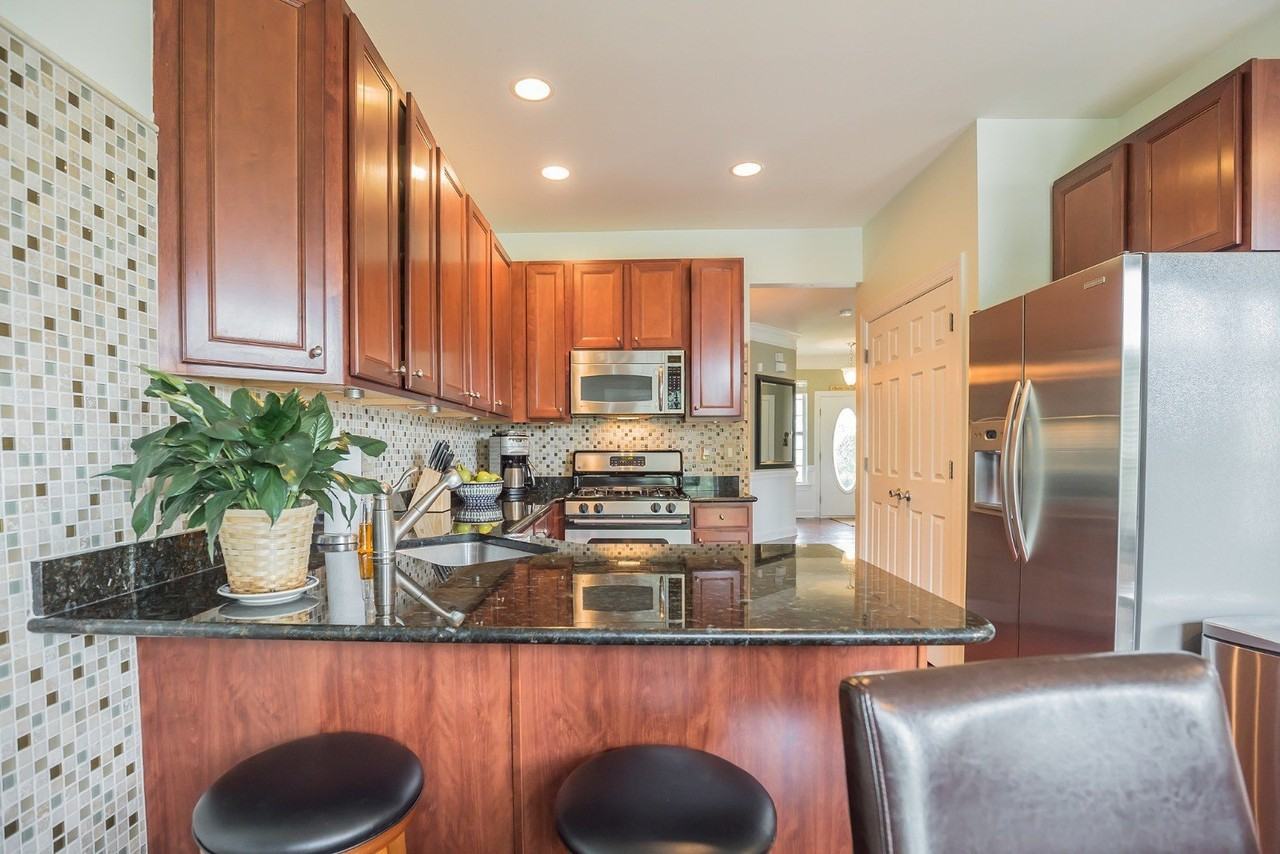 216 Westbrook Dr - Photo 3 of 30