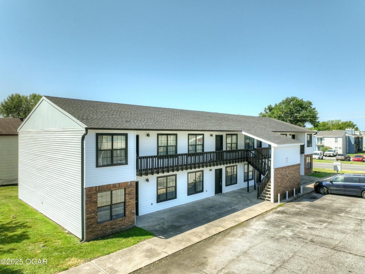 1007 South Saint Louis Avenue #6B - Photo 3 of 13