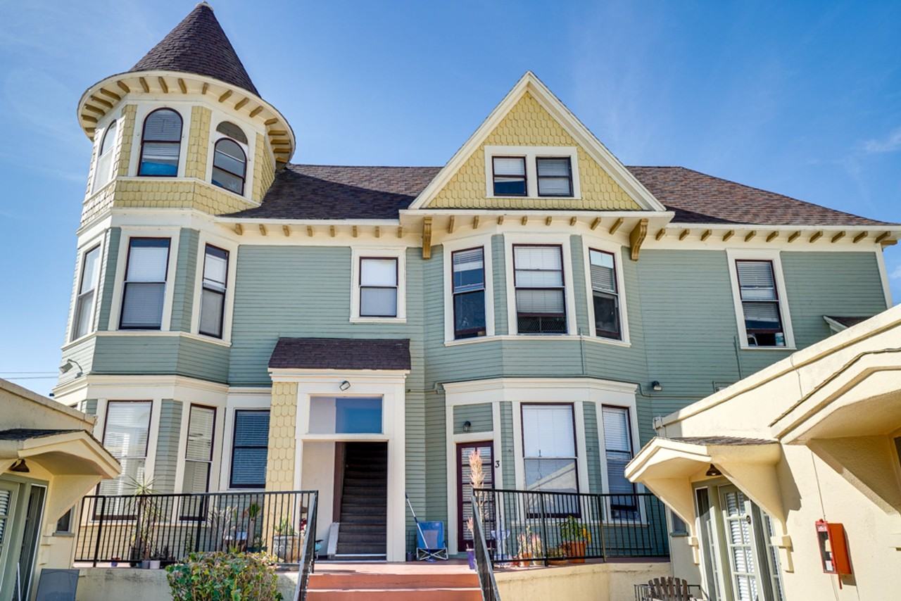 Torrey Arms Apartments | Historic Charm Meets Modern Living in Beautiful University Heights, San Diego - Photo 2 of 2