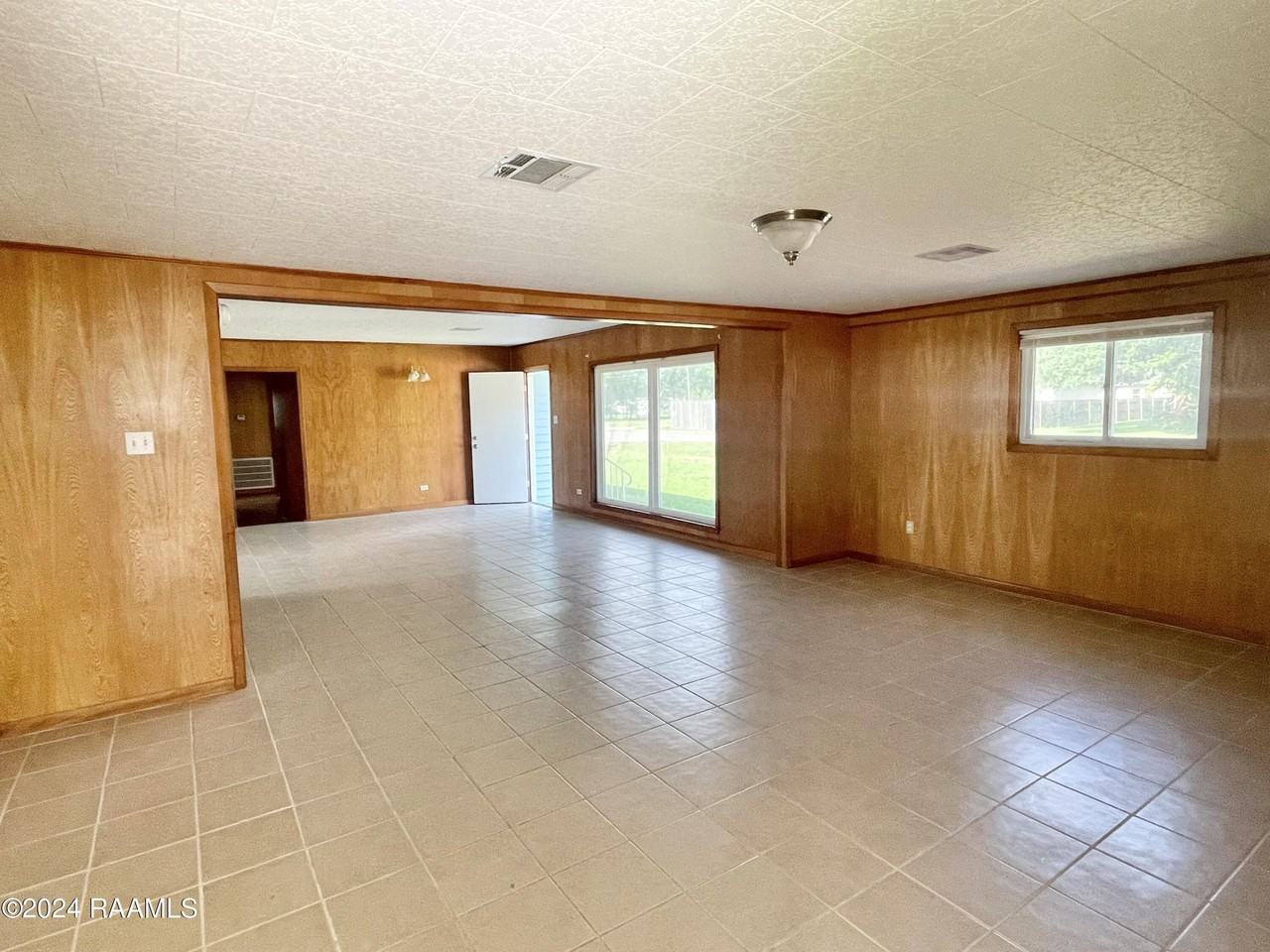 1085 Anse Broussard Hwy - Photo 3 of 12