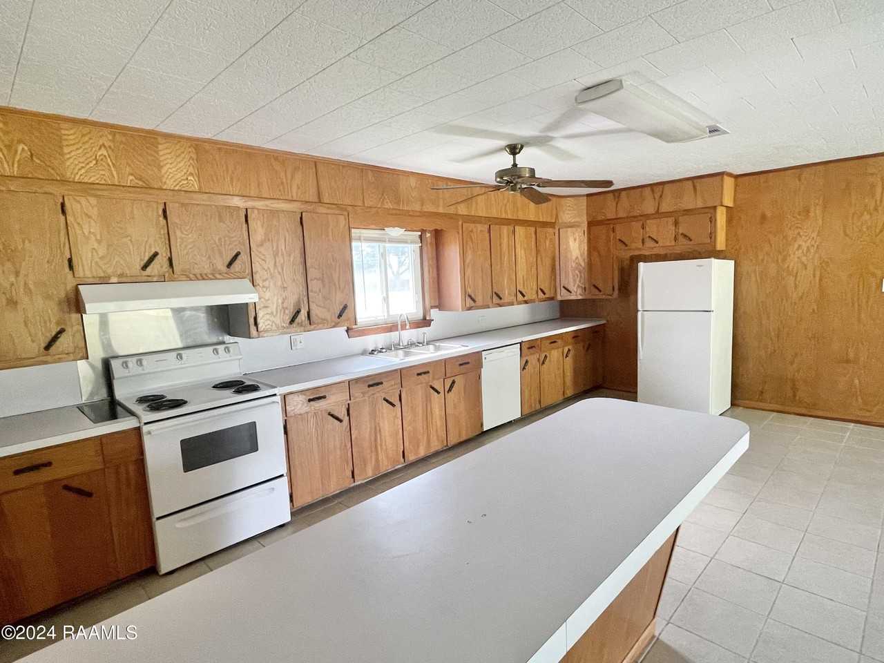 1085 Anse Broussard Hwy - Photo 5 of 12