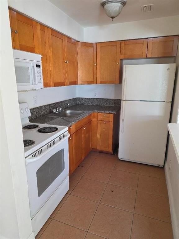 3640 Northeast 1st Avenue #1 - Photo 4 of 9