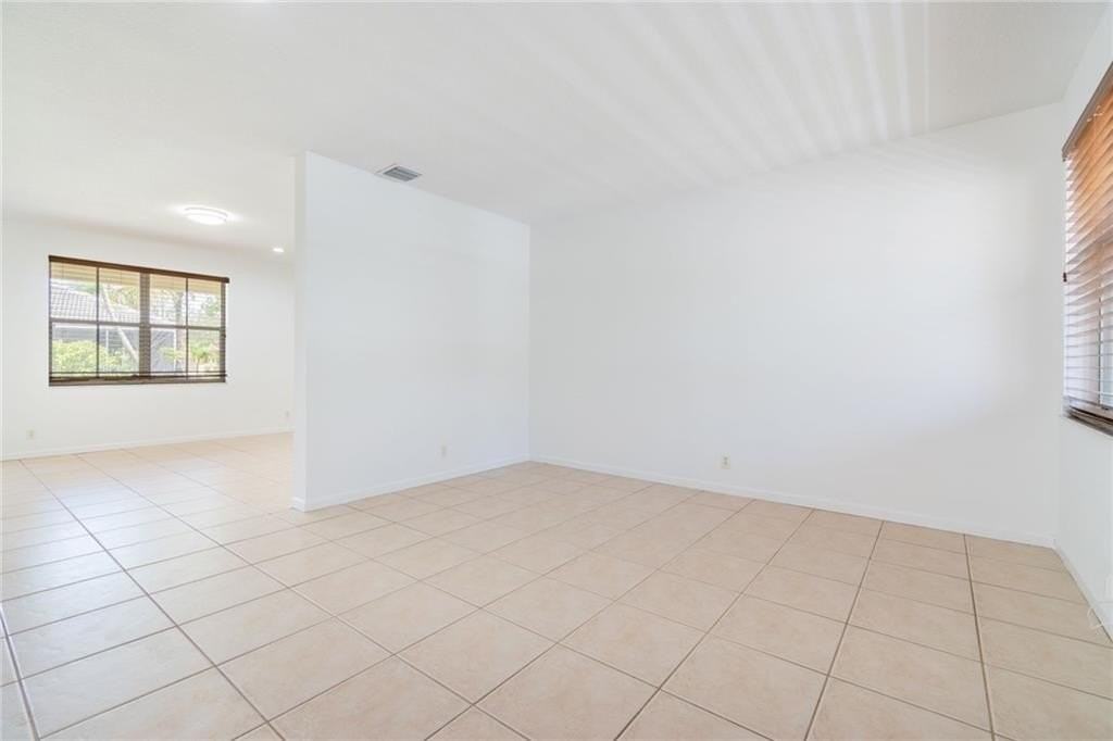 1609 Sweetgum Terrace - Photo 4 of 43