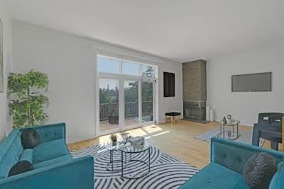 1 Columbus Pl - Photo 7 of 8