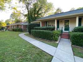 featured image of 3009 Oakland Drive Northwest