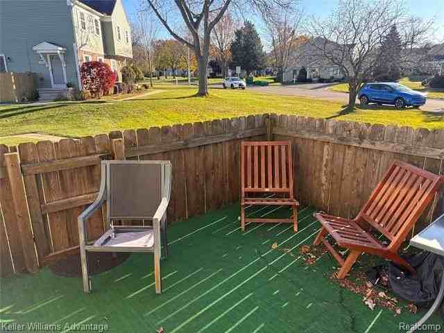 23594 N Rockledge - Photo 2 of 23