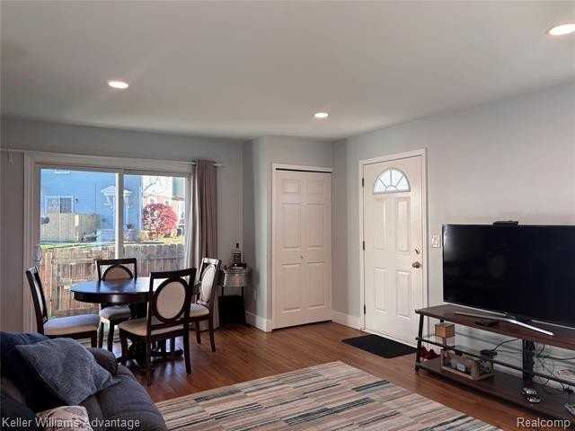 23594 N Rockledge - Photo 4 of 23