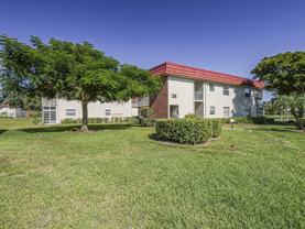 36 Pine Arbor Ln #202 - Photo 1 of 1