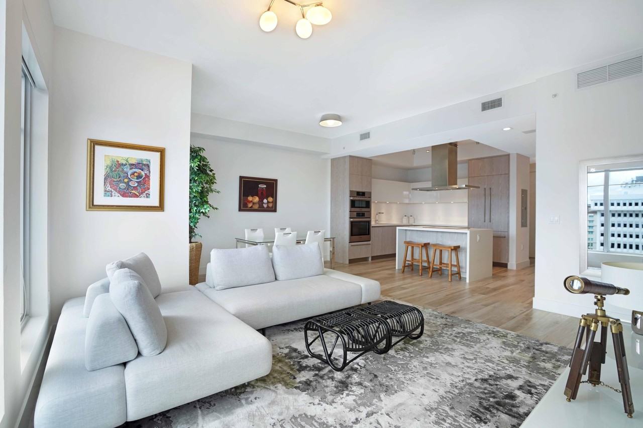 155 E Boca Raton Rd #912