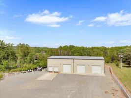 featured image of 2586 Tuck Rd #3