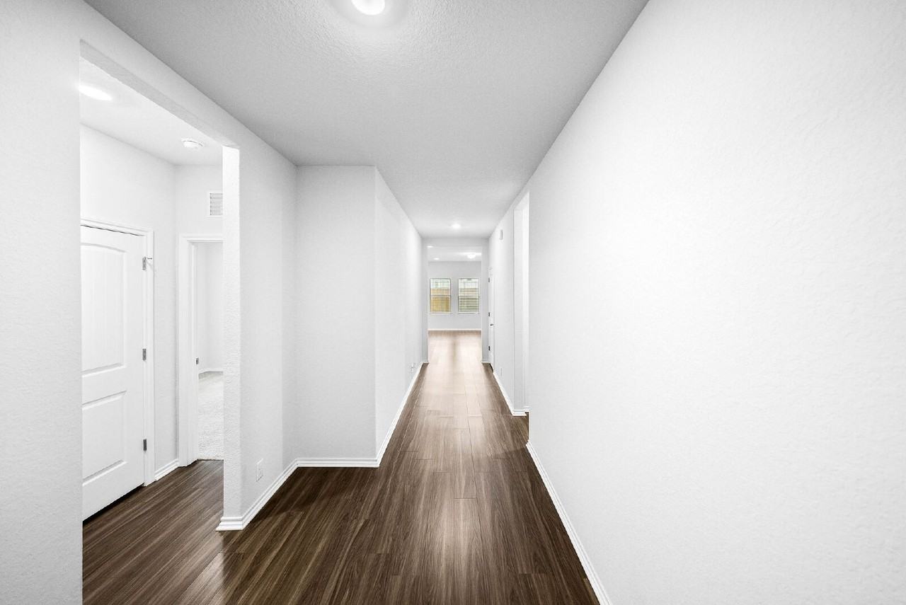 6723 Shiraz Way - Photo 5 of 34