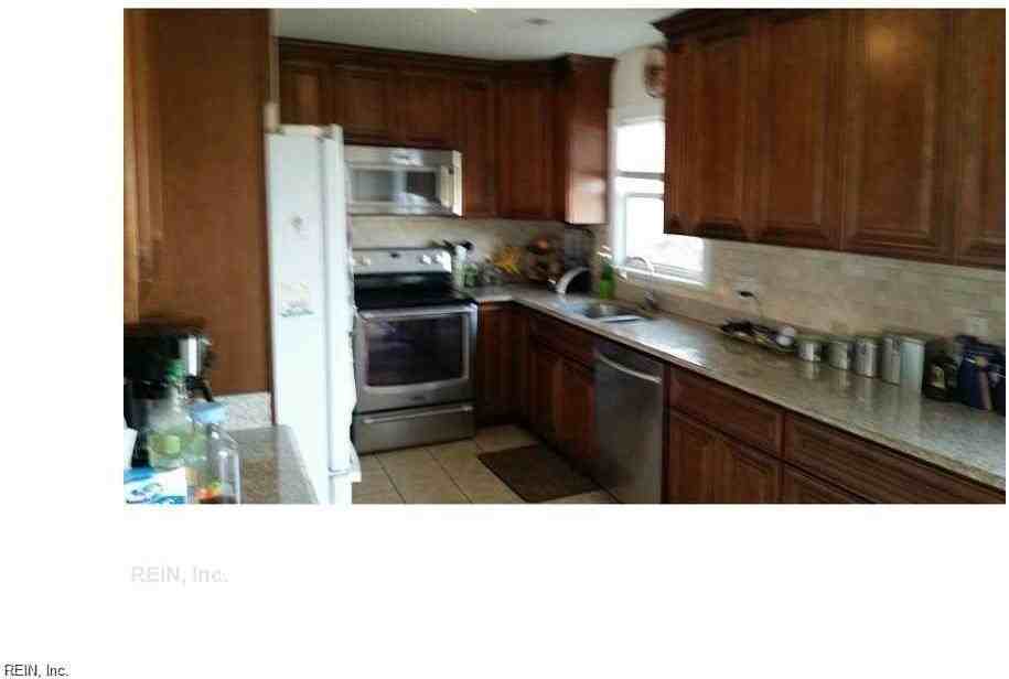 1849 Bernstein Dr - Photo 5 of 13