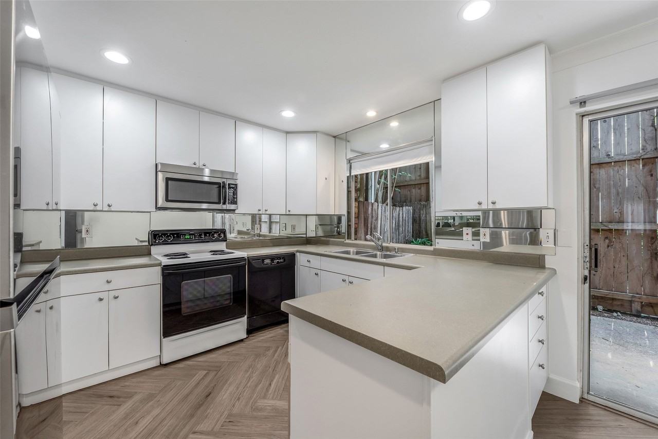 4040 San Felipe St - Photo 4 of 15