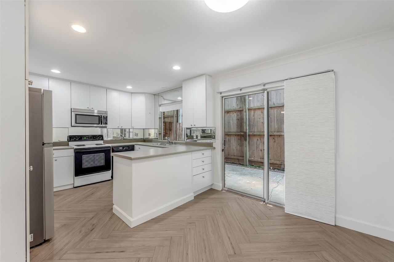 4040 San Felipe St - Photo 5 of 15