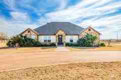 705 W Ratliff Rd - Photo 1 of 1