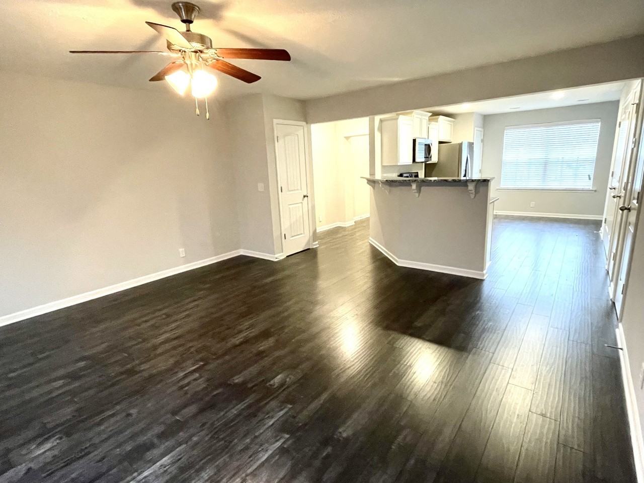 3447 Nightshade Dr - Photo 4 of 10