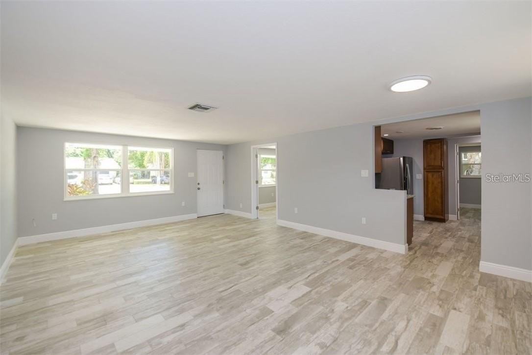 2608 Browning St - Photo 7 of 20