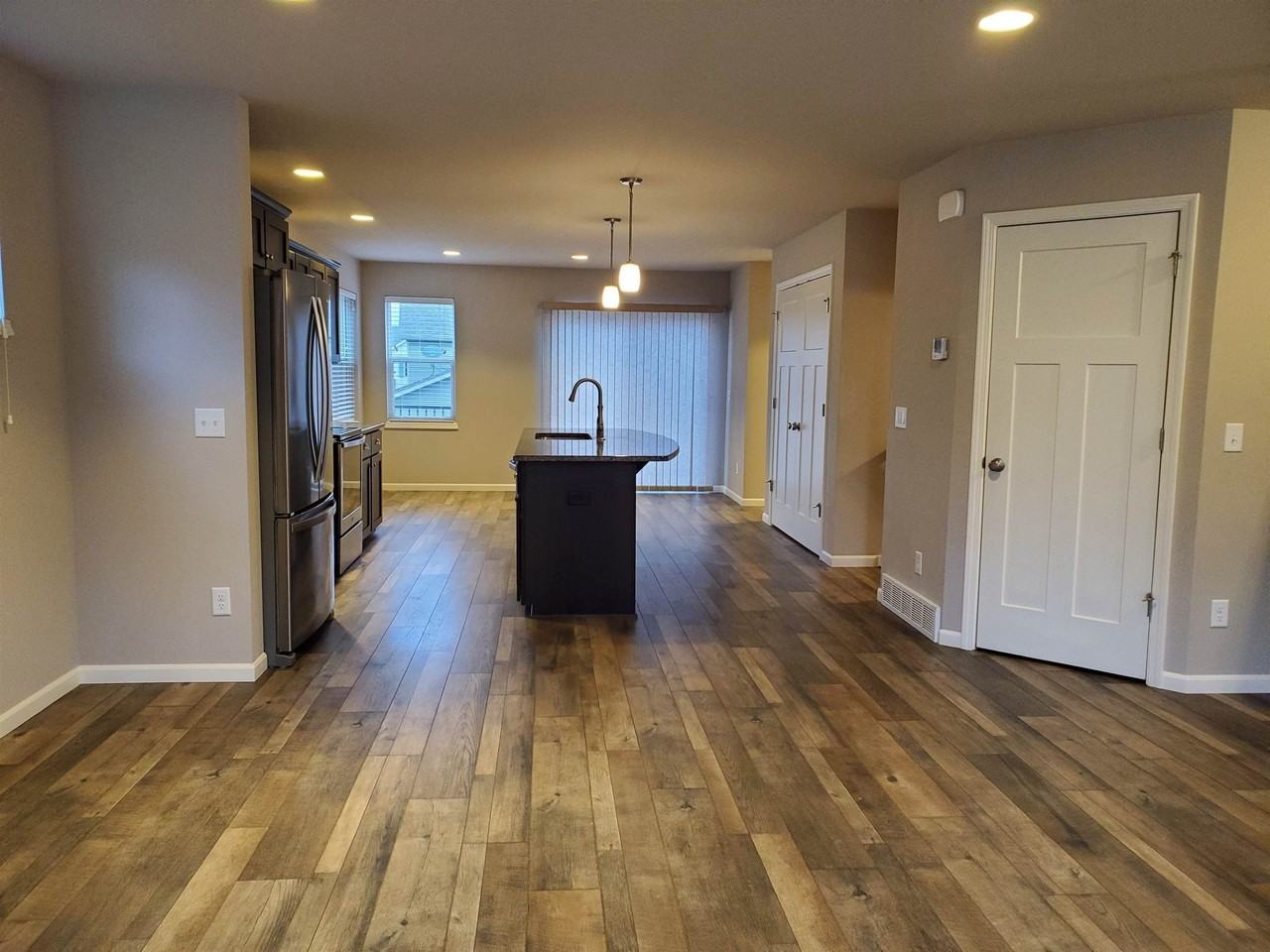 9335 Silicon Prairie Pkwy - Photo 5 of 49