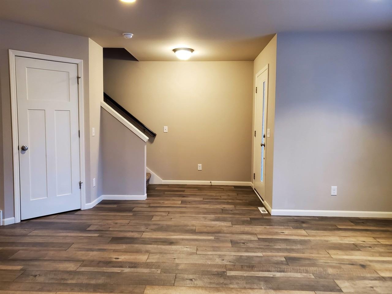 9335 Silicon Prairie Pkwy - Photo 7 of 49