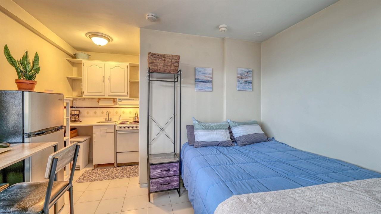 108 Montpelier Avenue - Photo 4 of 14