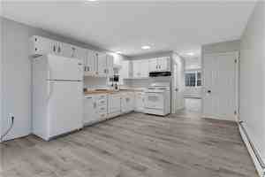 featured image of 105 Roosevelt St