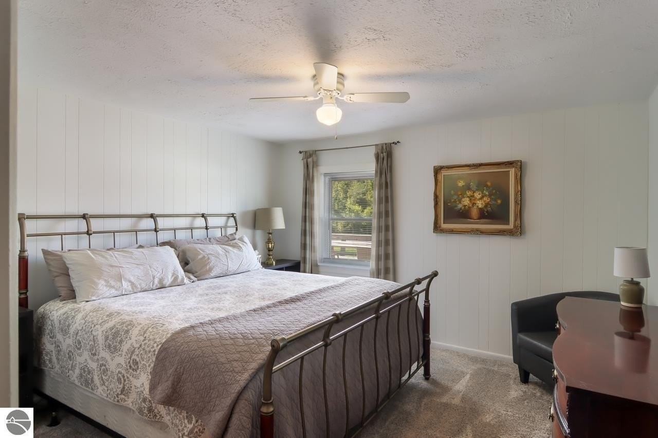 7079 Hawley Rd - Photo 2 of 20