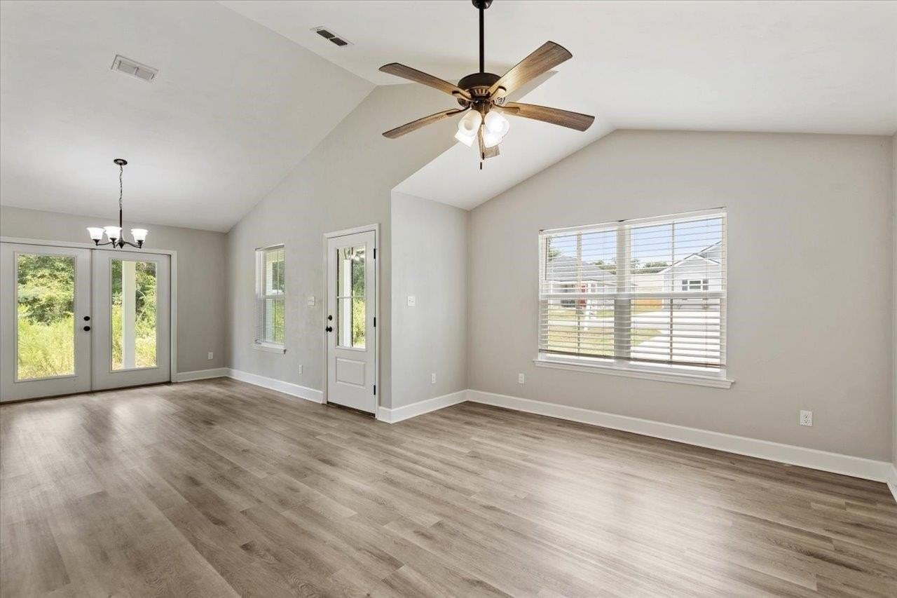 232 Tafflinger Rd - Photo 4 of 41