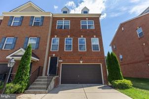 featured image of 11690 Palm Desert Pl