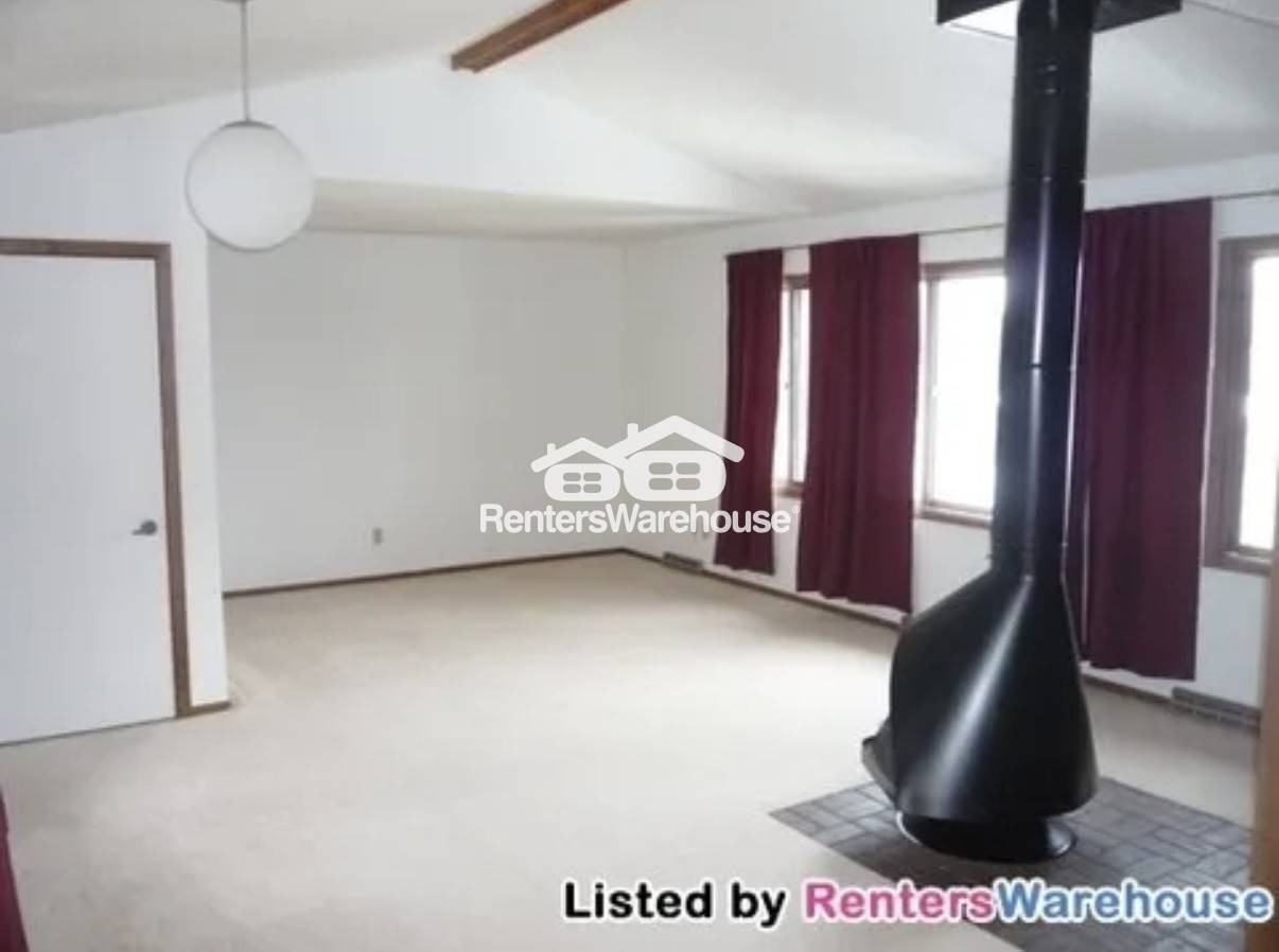 1514 North Timber Ridge - Photo 3 of 23