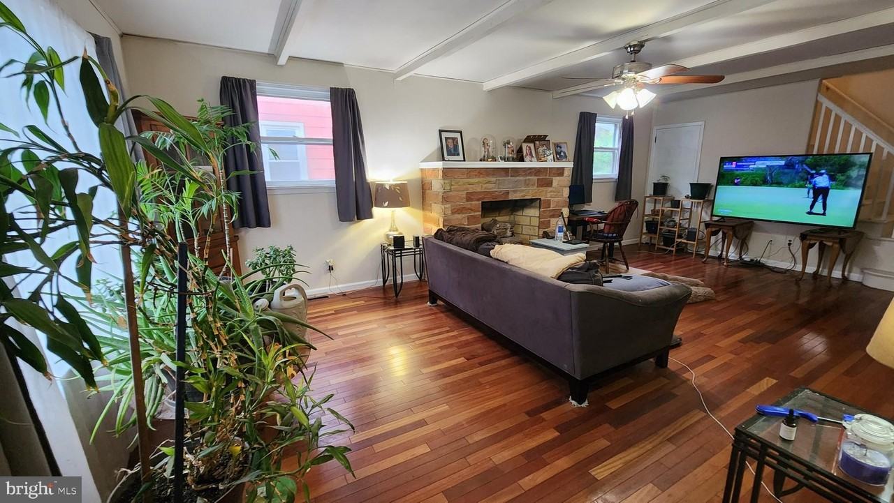 407 High Street - Photo 2 of 14