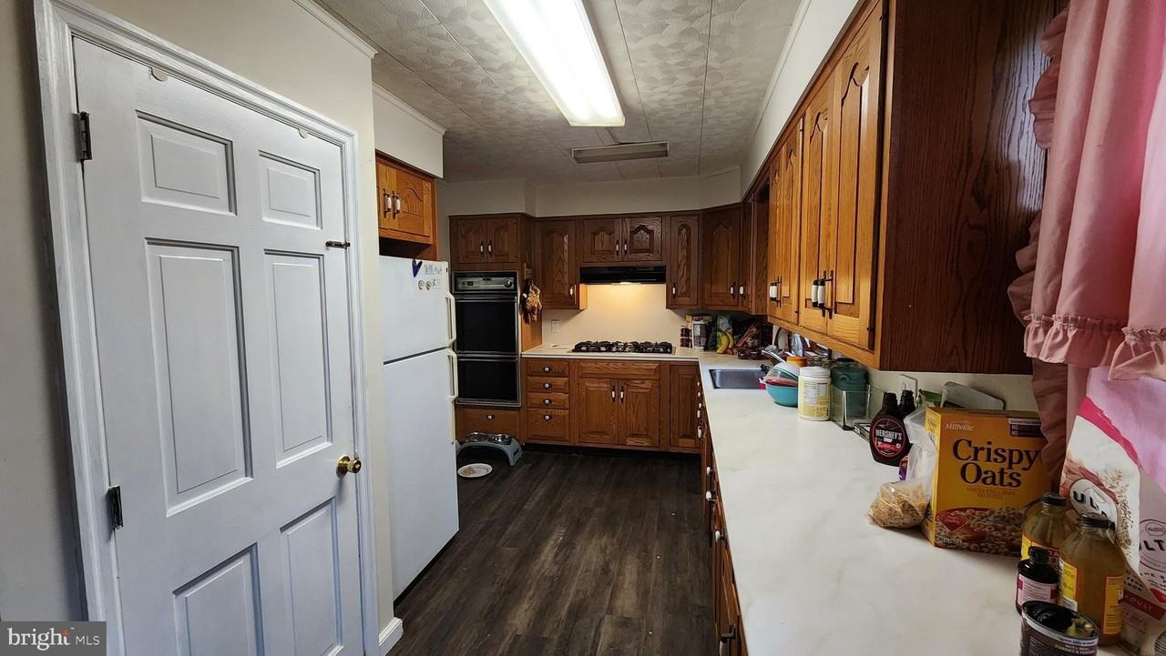 407 High Street - Photo 4 of 14