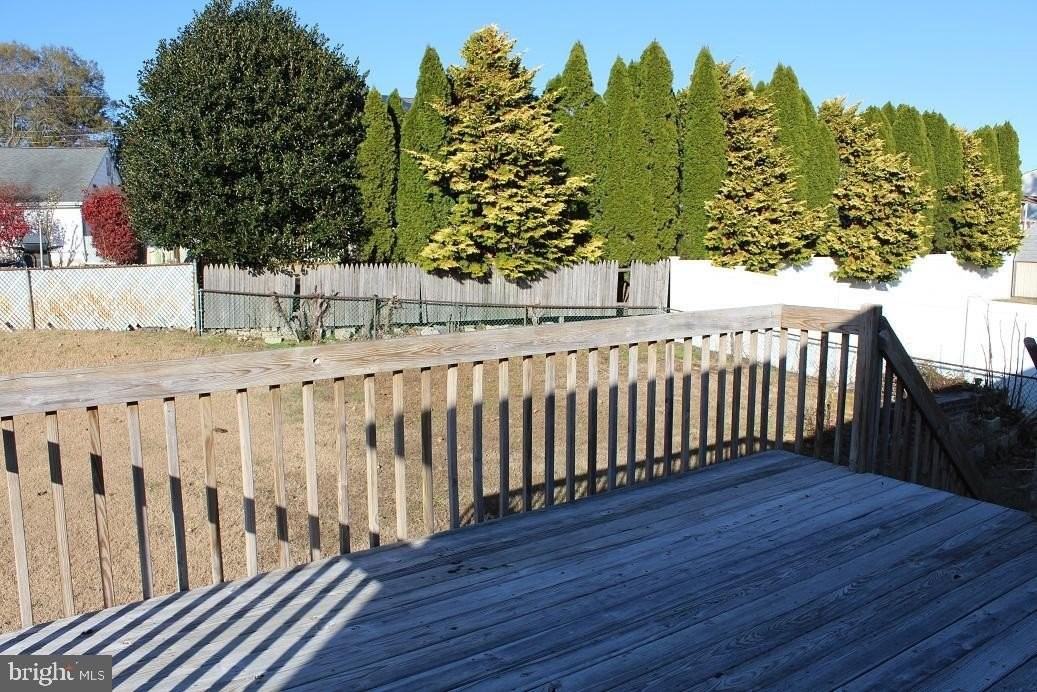 317 Overbrook Avenue - Photo 2 of 11