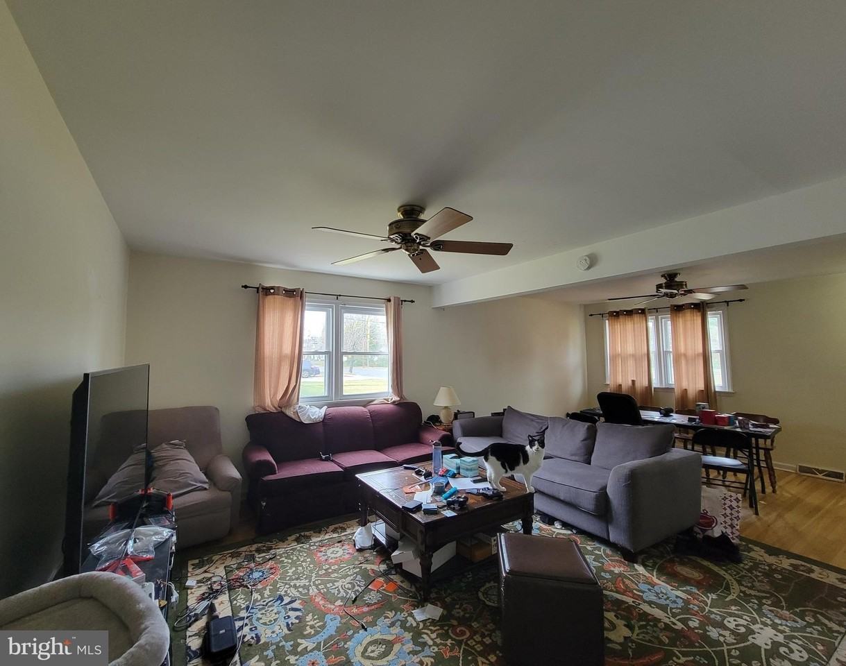 212 Cornell Road - Photo 5 of 19